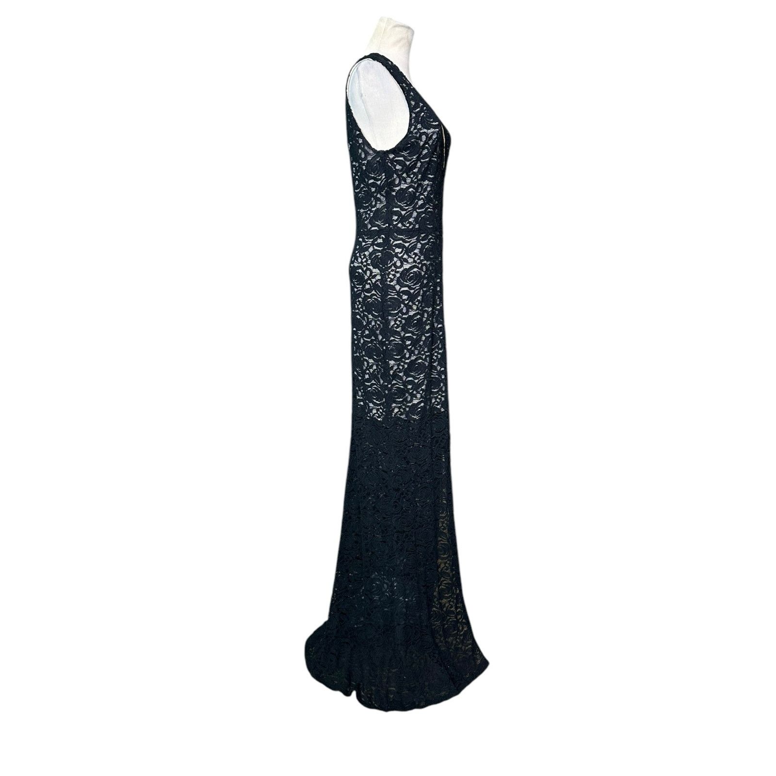 Alice + Olivia Alice + Olivia Mia Black Lace Maxi Dress size 10 Size L / US 10 / IT 46 - 16 Thumbnail