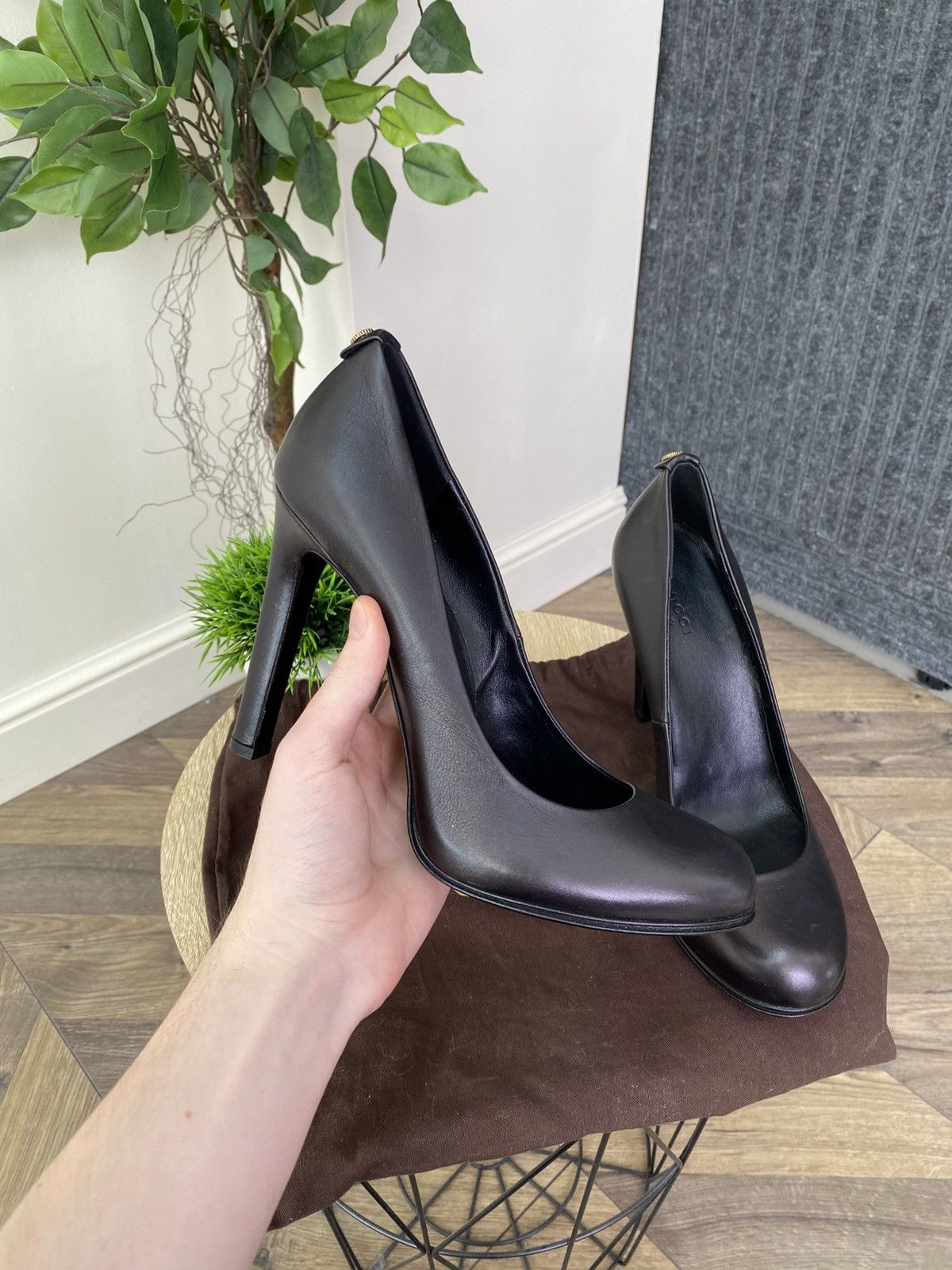 Gucci Vintage Gucci Saddle Soft Leather Round Toe Pumps Size US 10 / IT 40 - 1 Thumbnail