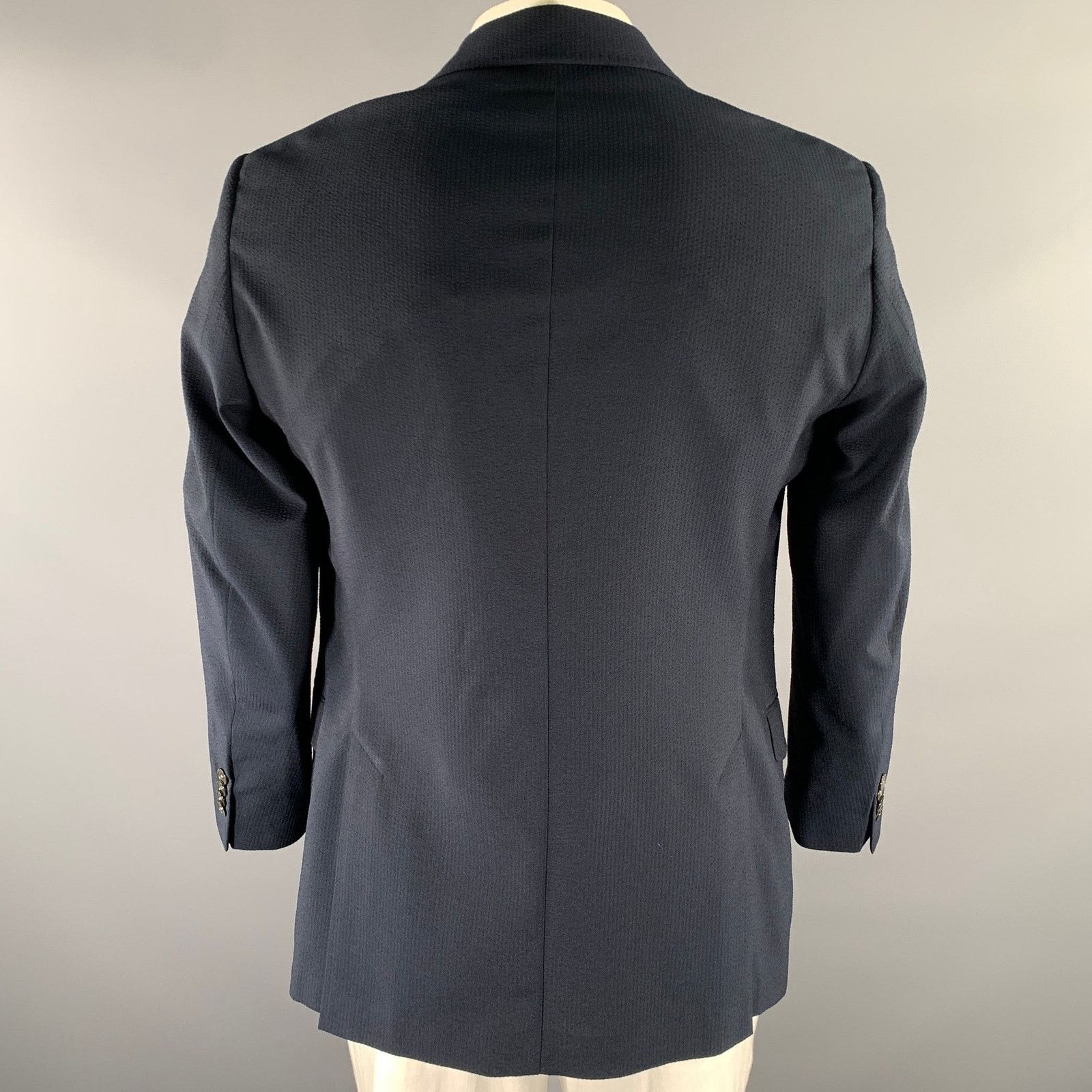Armani Collezioni ARMANI COLLEZIONI 44 Navy Seersucker Polyester Sport Coat Size 44R - 4 Thumbnail
