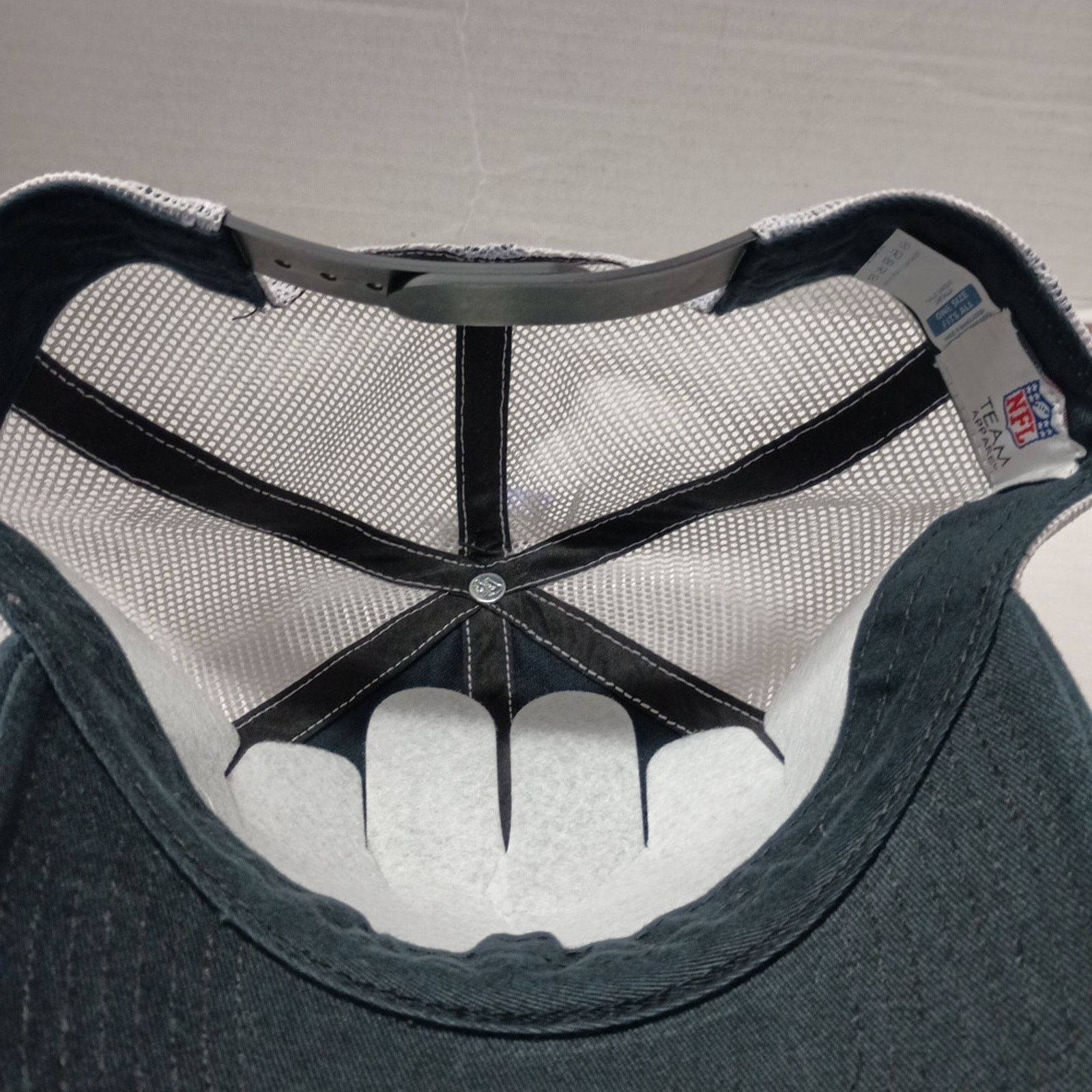 NFL Baltimore Ravens Black White Mesh Patch Logo Adjustable Hat Size ONE SIZE - 5 Thumbnail