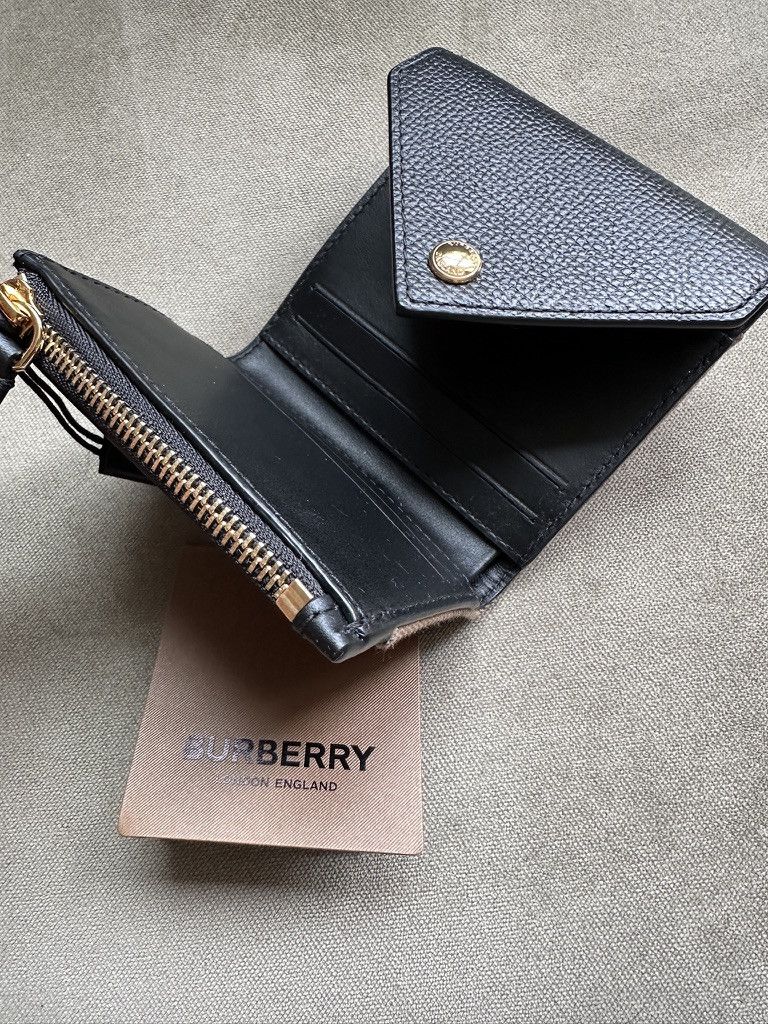 Burberry Burberry check wallet never used Size ONE SIZE - 3 Thumbnail