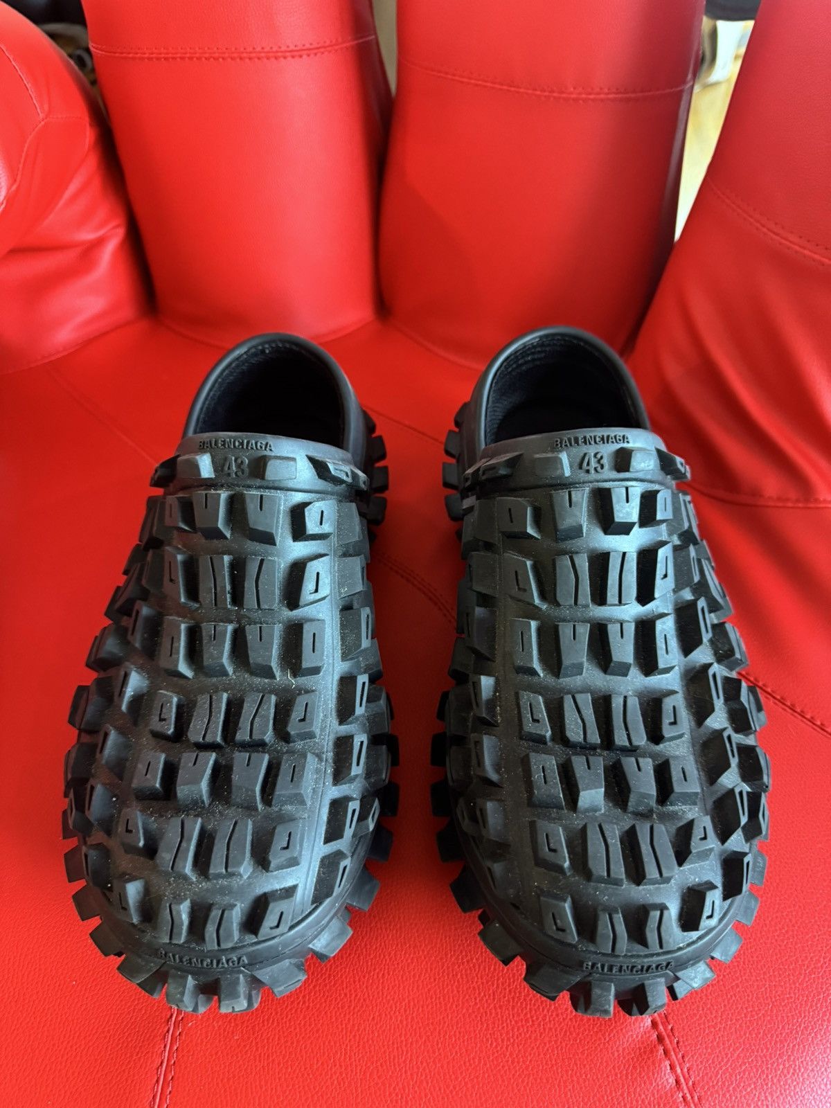 Balenciaga Balenciaga Defender extreme tire tread clogs Size US 10 / EU 43 - 4 Thumbnail