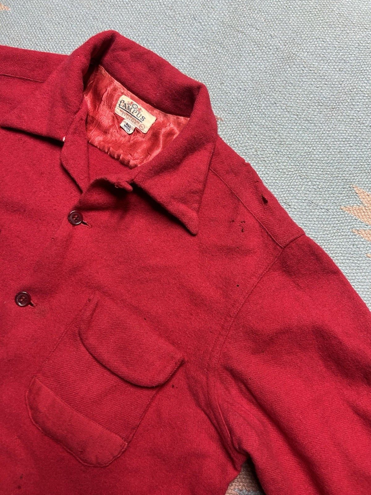 Vintage 1950s wool loop collar shirt Campus Hollywood distressed M/L Size US M / EU 48-50 / 2 - 7 Thumbnail