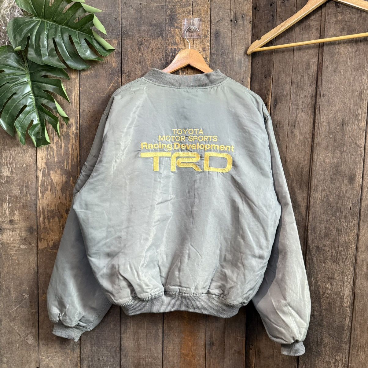 Vintage Vintage Toyota TRD Racing Development Bomber Jacket MA-1 Size US XL / EU 56 / 4 - 1 Thumbnail