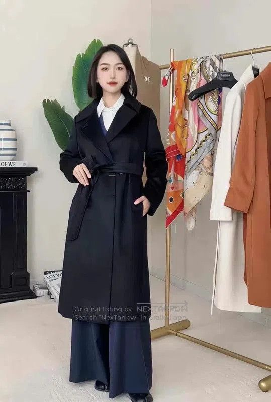 Max Mara MaxMara Elegant Black Wool Winter Coat . Size XS / US 0-2 / IT 36-38 - 2 Thumbnail