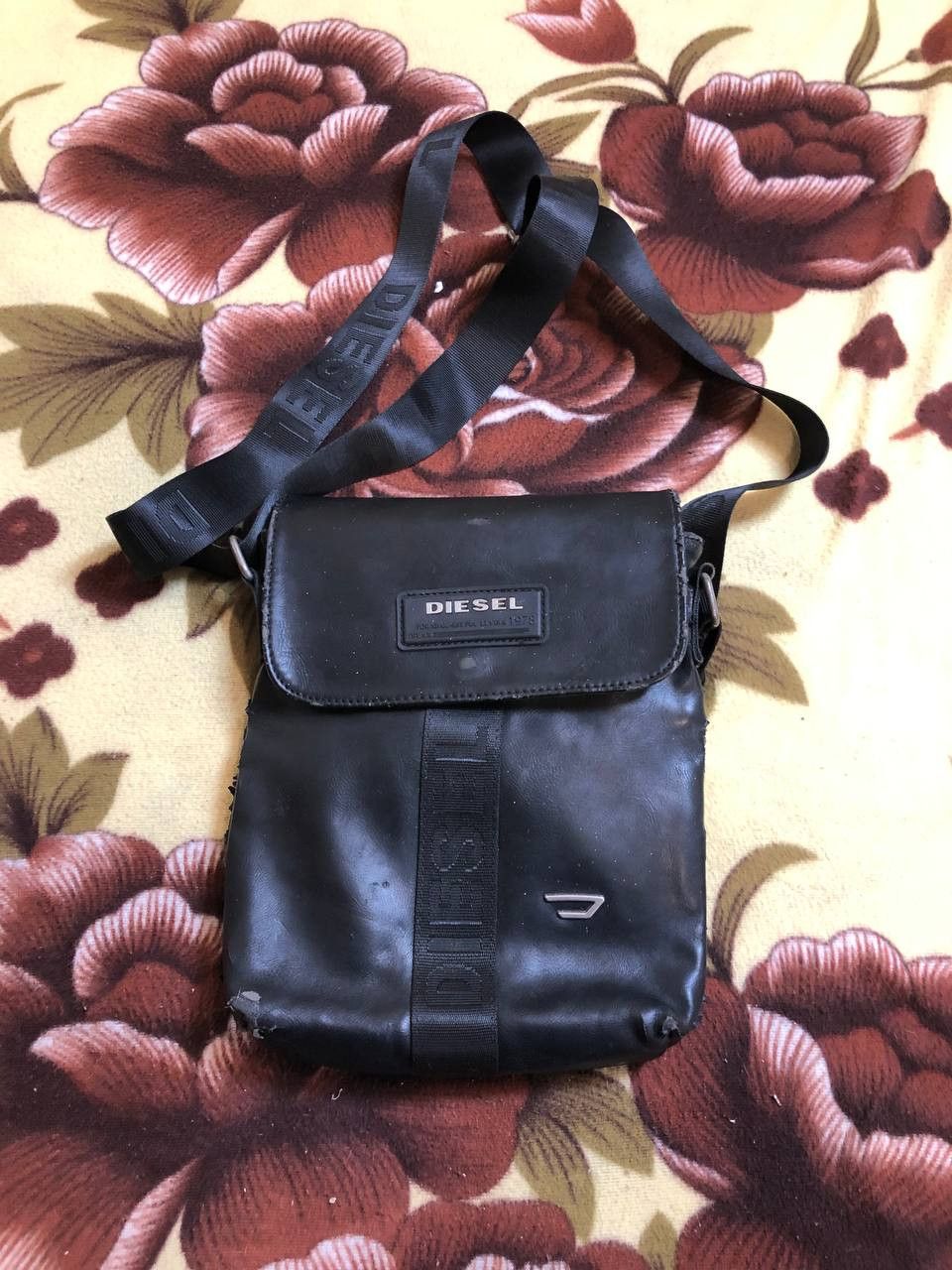 Diesel Diesel Style Pilot Vintage 00s Sling Bag Messanger Size ONE SIZE - 1 Thumbnail