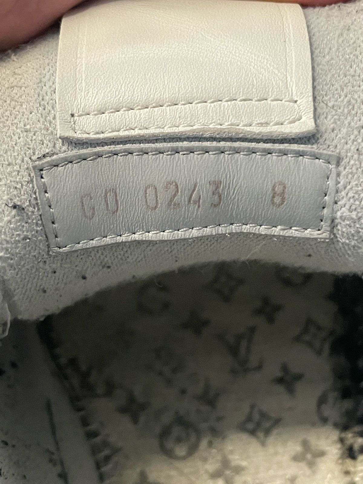 Louis Vuitton Louis Vuitton Trainer Sneakers White Size US 8 / EU 41 - 9 Thumbnail