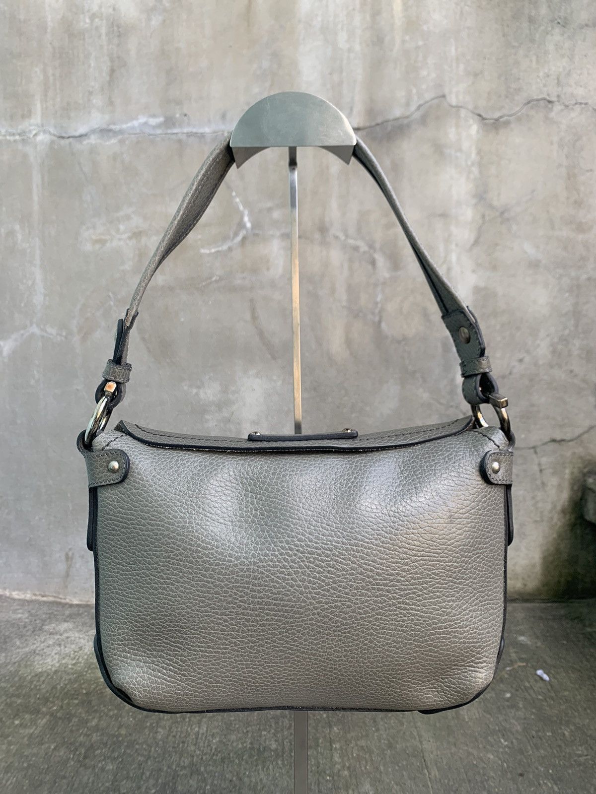 Salvatore Ferragamo Pebbled Leather Shoulder Bag Size ONE SIZE - 1 Thumbnail