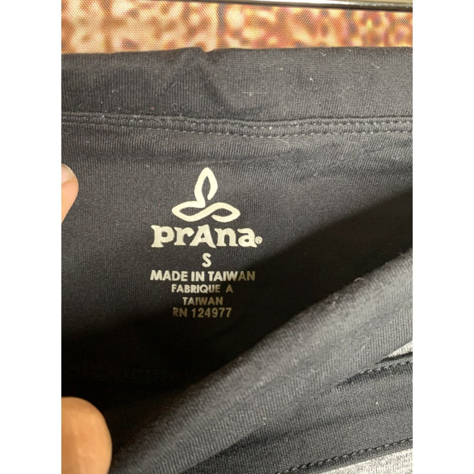 Prana Prana Florence Capri Womens Size Small Black Capri Leggings Mens? Size ONE SIZE - 2 Thumbnail