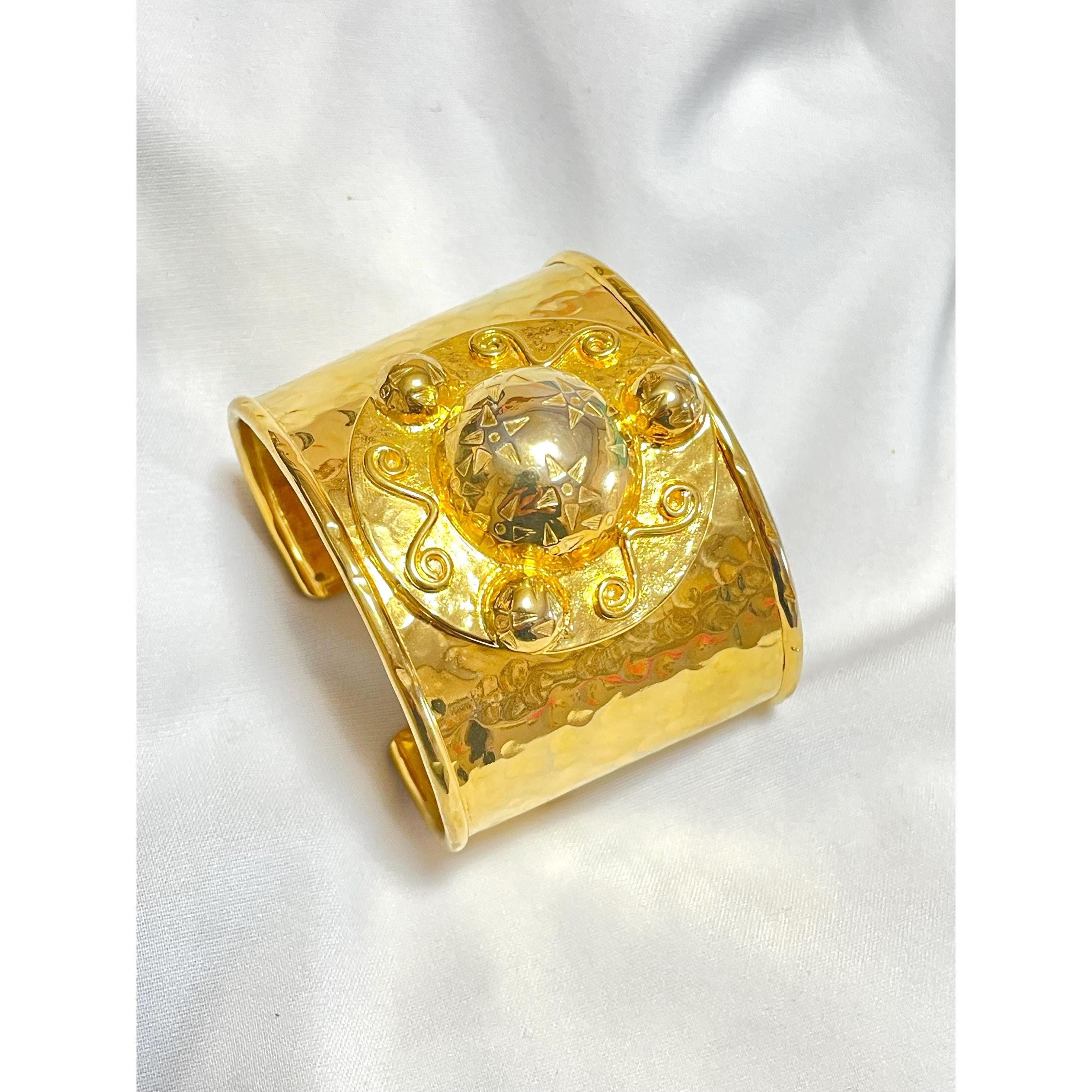 Celine Vintage Celine thick cuff link bangle/ bracelet with stars Size ONE SIZE - 2 Thumbnail