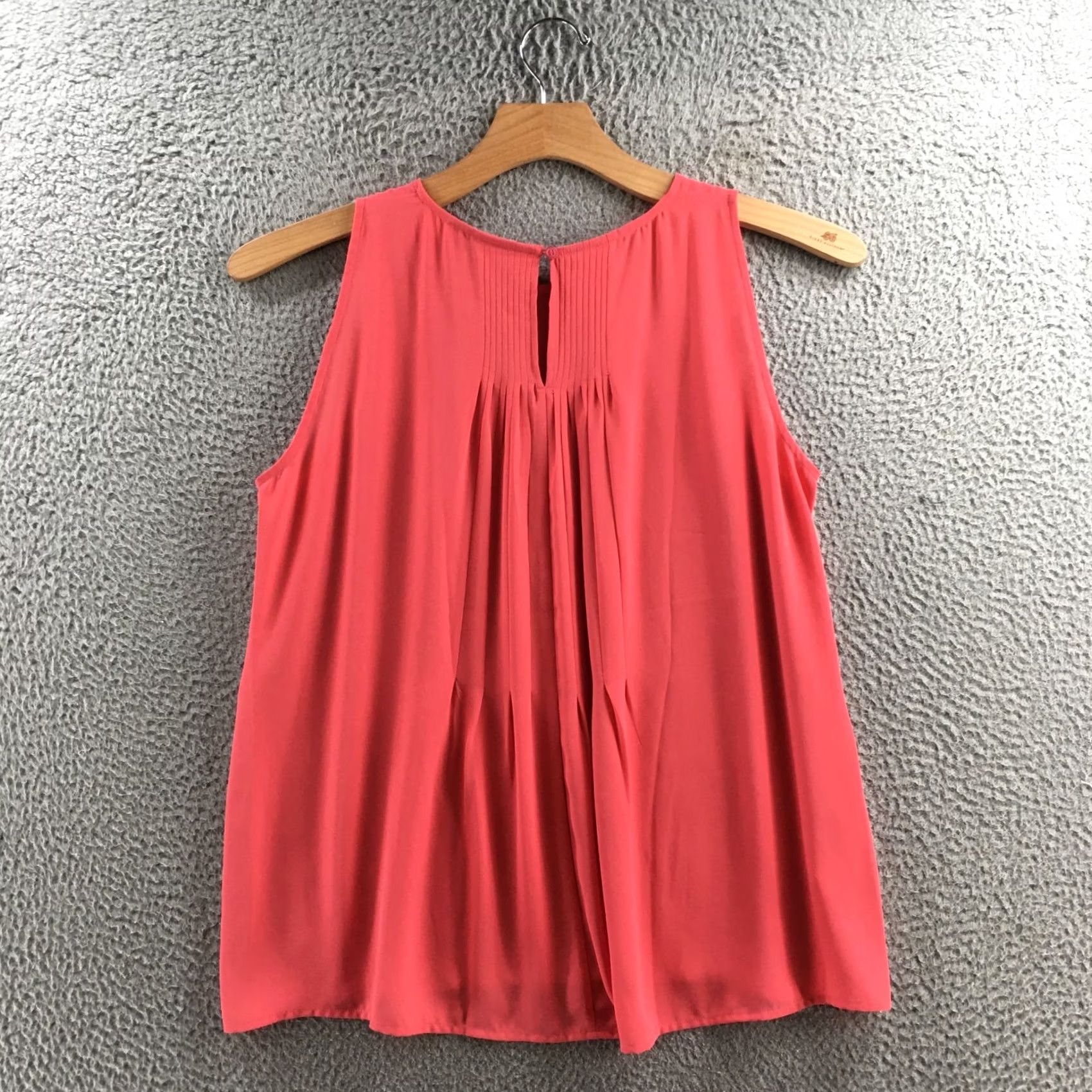 Loft LOFT Blouse Pink Sleeveless Pleated Keyhole Back Coral Hi-Low L Womens Blouse Casual Solid Pattern Regular Size L Size L / US 10 / IT 46 - 7 Thumbnail