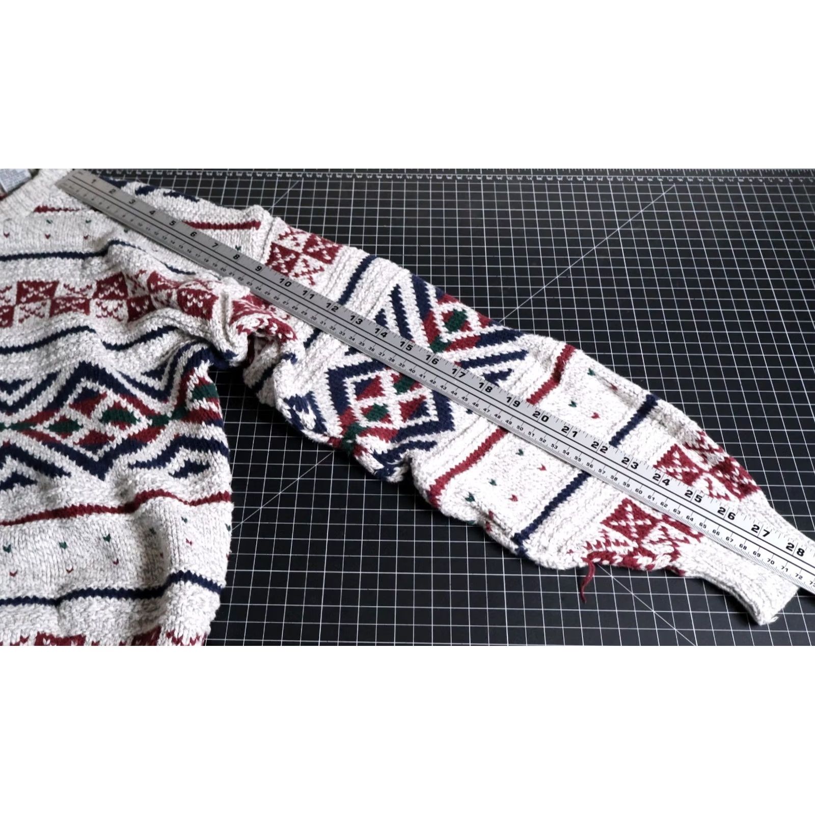 Vintage VINTAGE Expressions Sweater Geometric Heavyweight Cotton Knit Men's Large Gray Pullover Crew Neck Long Sleeve Casual Fall Winter Size US L / EU 52-54 / 3 - 7 Thumbnail