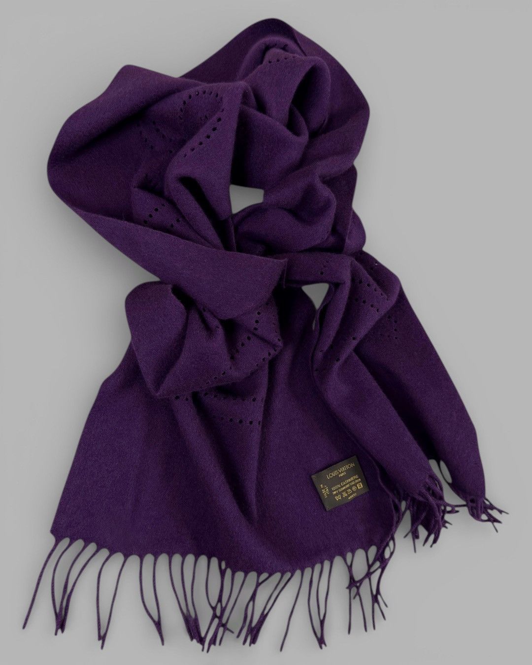 Louis Vuitton Authentic Louis Vuitton Pure Cashmere Scarf Shawl Size ONE SIZE - 10 Thumbnail