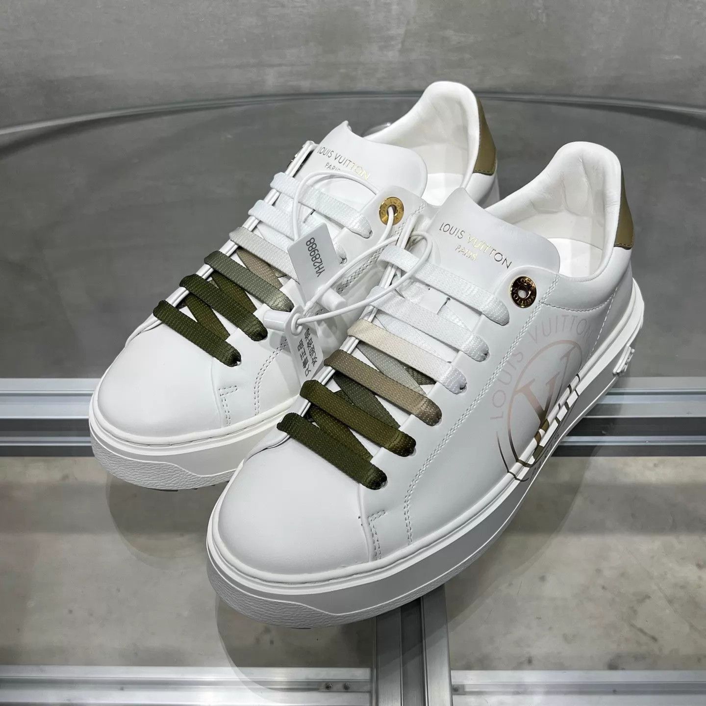 Louis Vuitton LV Time Out White Print Sneaker UK2.5/36.5 Size US 5 / IT 35 - 2 Thumbnail