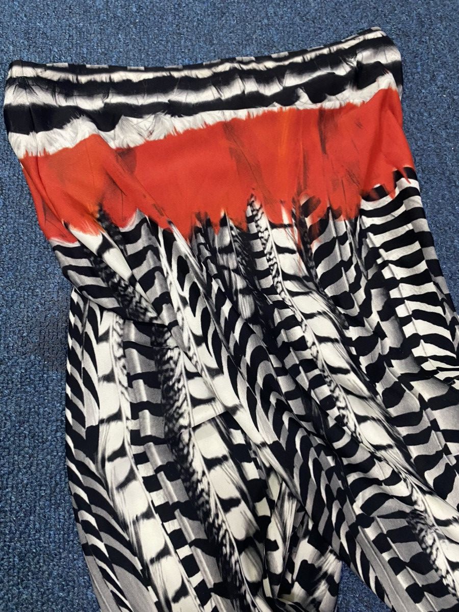 Alexander McQueen Alexander McQueen Black White Red Leggings Size 26" / US 2 / IT 38 - 3 Thumbnail