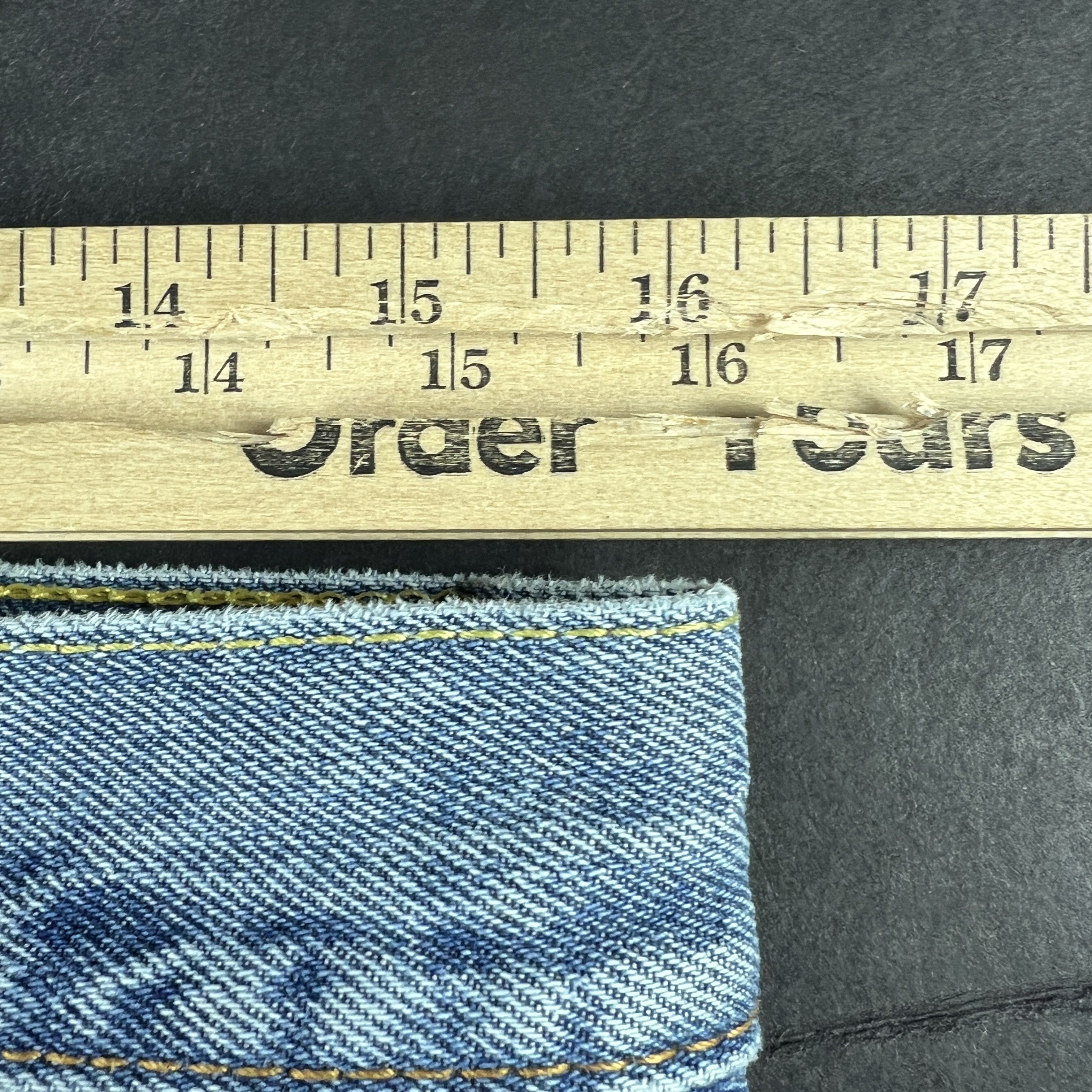 Levi's Levi's Jeans 505 Straight Leg Blue Faded Cotton Denim Size US 32 / EU 48 - 24 Thumbnail