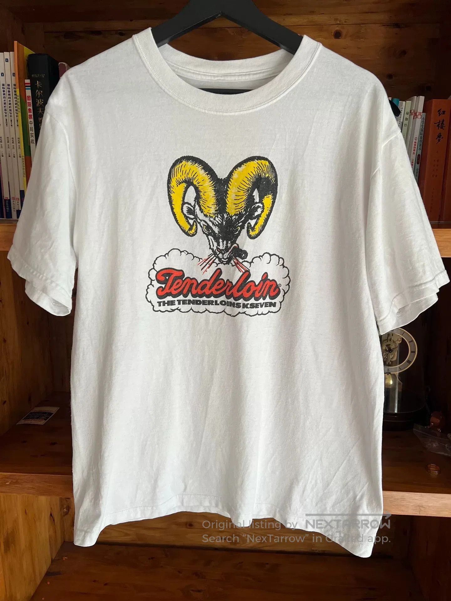 tenderloin white graphic short sleeve t-shirt.