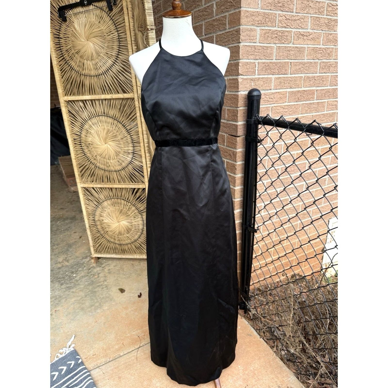 Vera Wang Vera Wang Black Halter Evening Gown Dress Size 8 Satin Formal Prom Wedding Guest Womens Maxi Long Satin Halter Neck Black 8 Formal Wedding Vera Wang Size M / US 6-8 / IT 42-44 - 2 Thumbnail