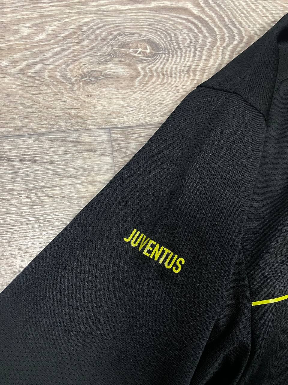 Nike Juventus football training shirt Nike total 90 Size US XL / EU 56 / 4 - 6 Thumbnail