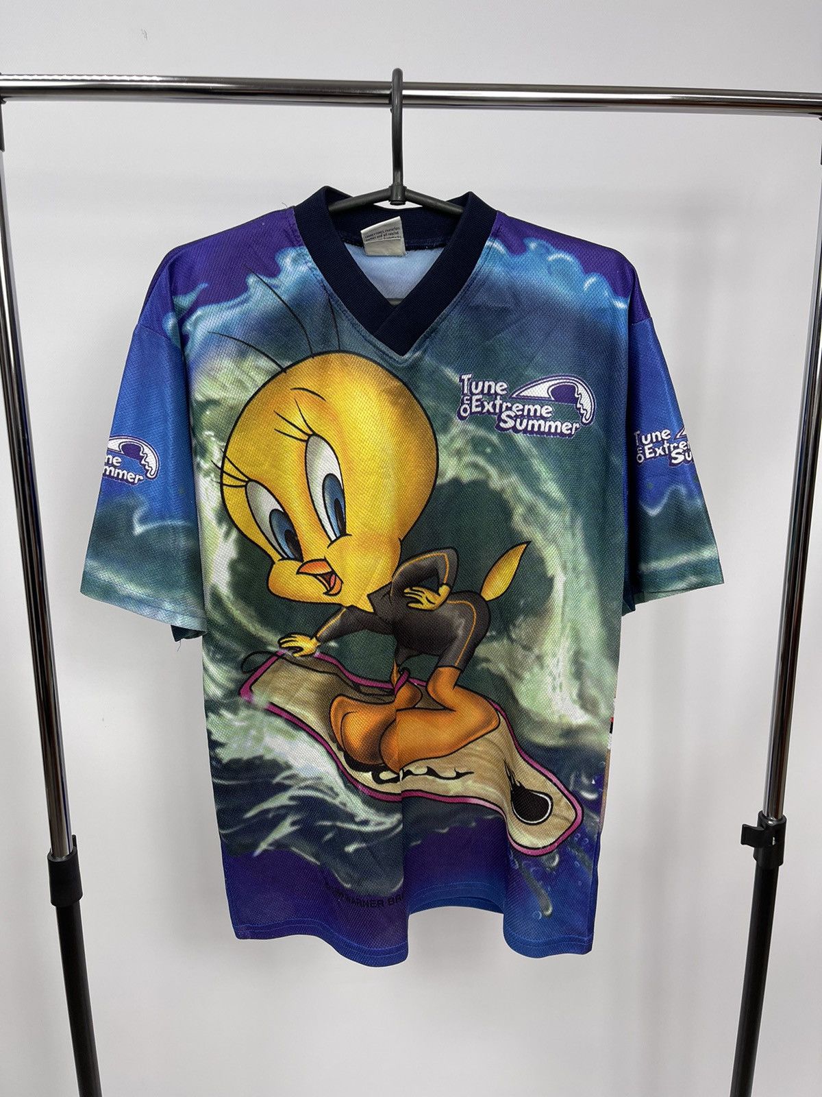 90s Vintage 1999 Tweety Pie Shirt Tune Looney Tunes Size M