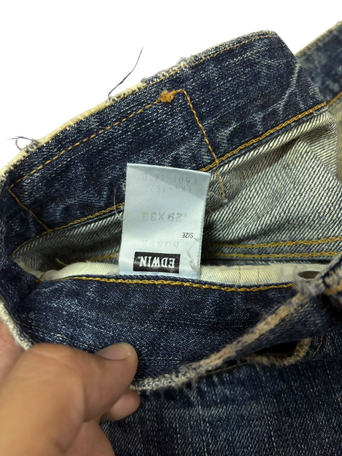 Edwin Vtg Edwin Japan 505 Selvedge Distressed Jeans Size US 28 / EU 44 - 11 Thumbnail