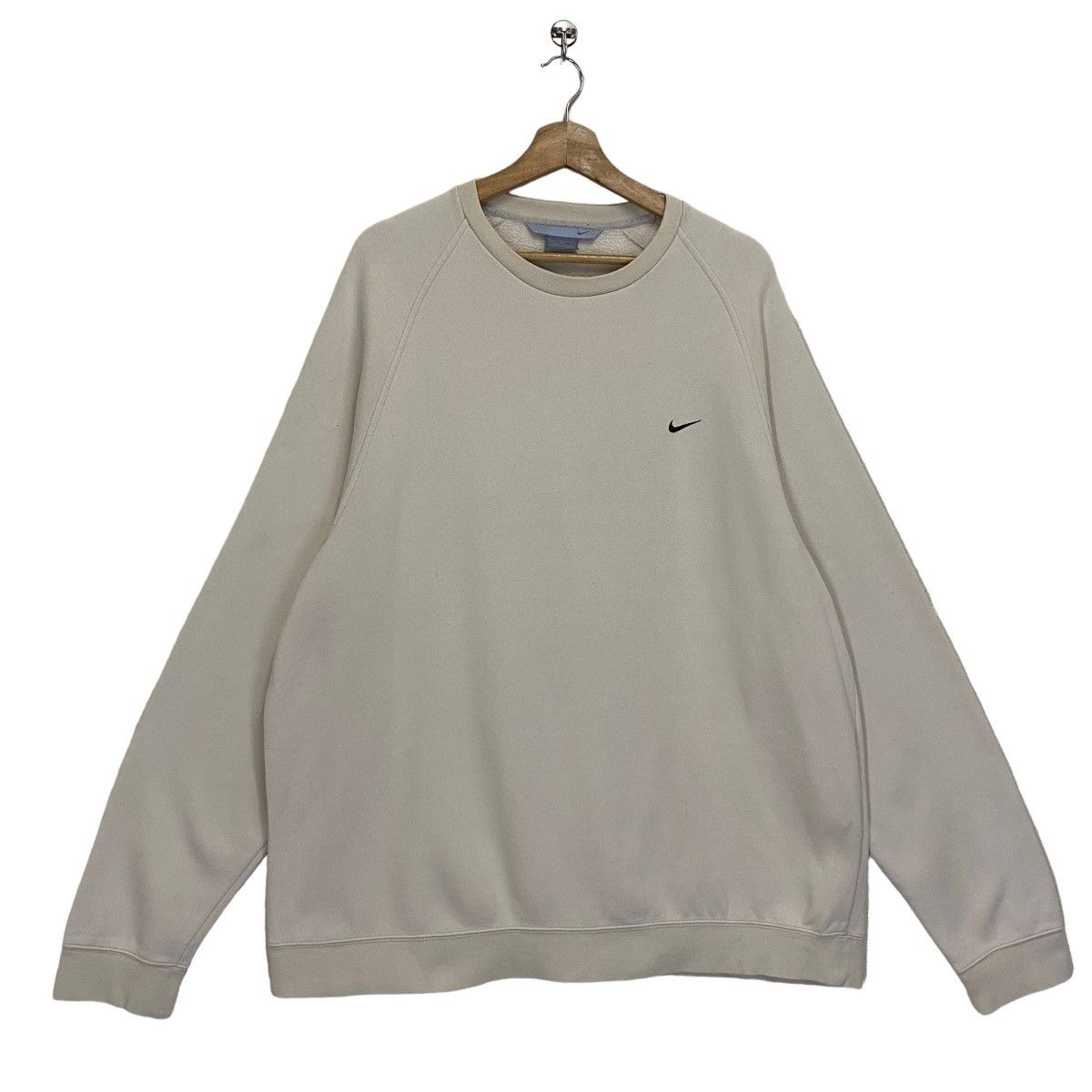 Nike Vintage Nike Small Swoosh Embroidered Crewneck Sweatshirt Size US XXL / EU 58 / 5 - 2 Thumbnail