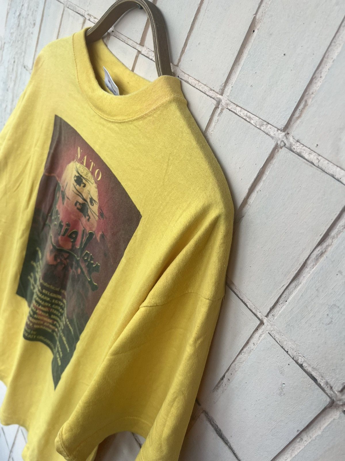 Other Vintage Bosnia Now Tee Shirts Size US L / EU 52-54 / 3 - 12 Thumbnail