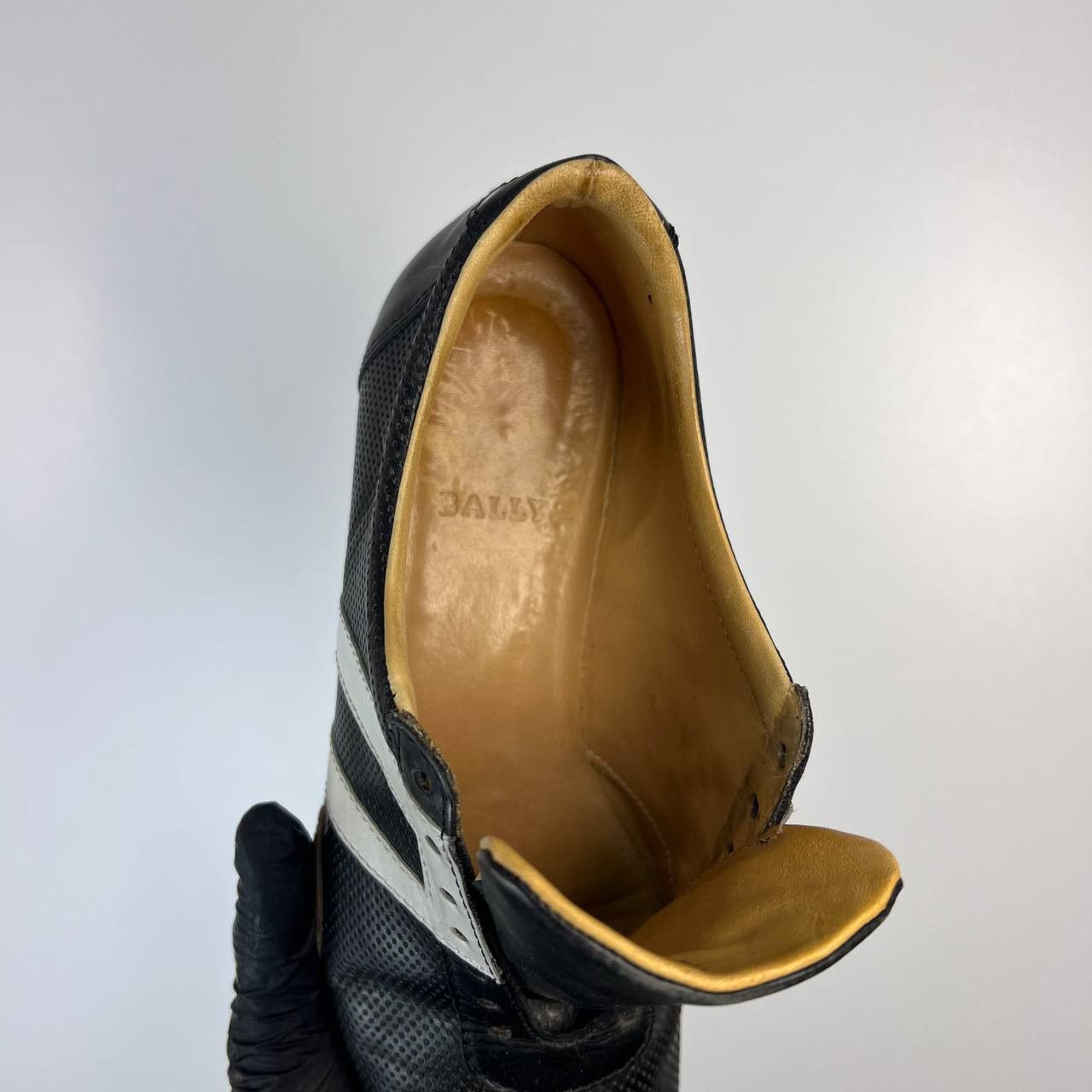 Bally Bally Vintage Leather Sneakers Black Made in Italy EU 37 Size US 7 / IT 37 - 7 Thumbnail