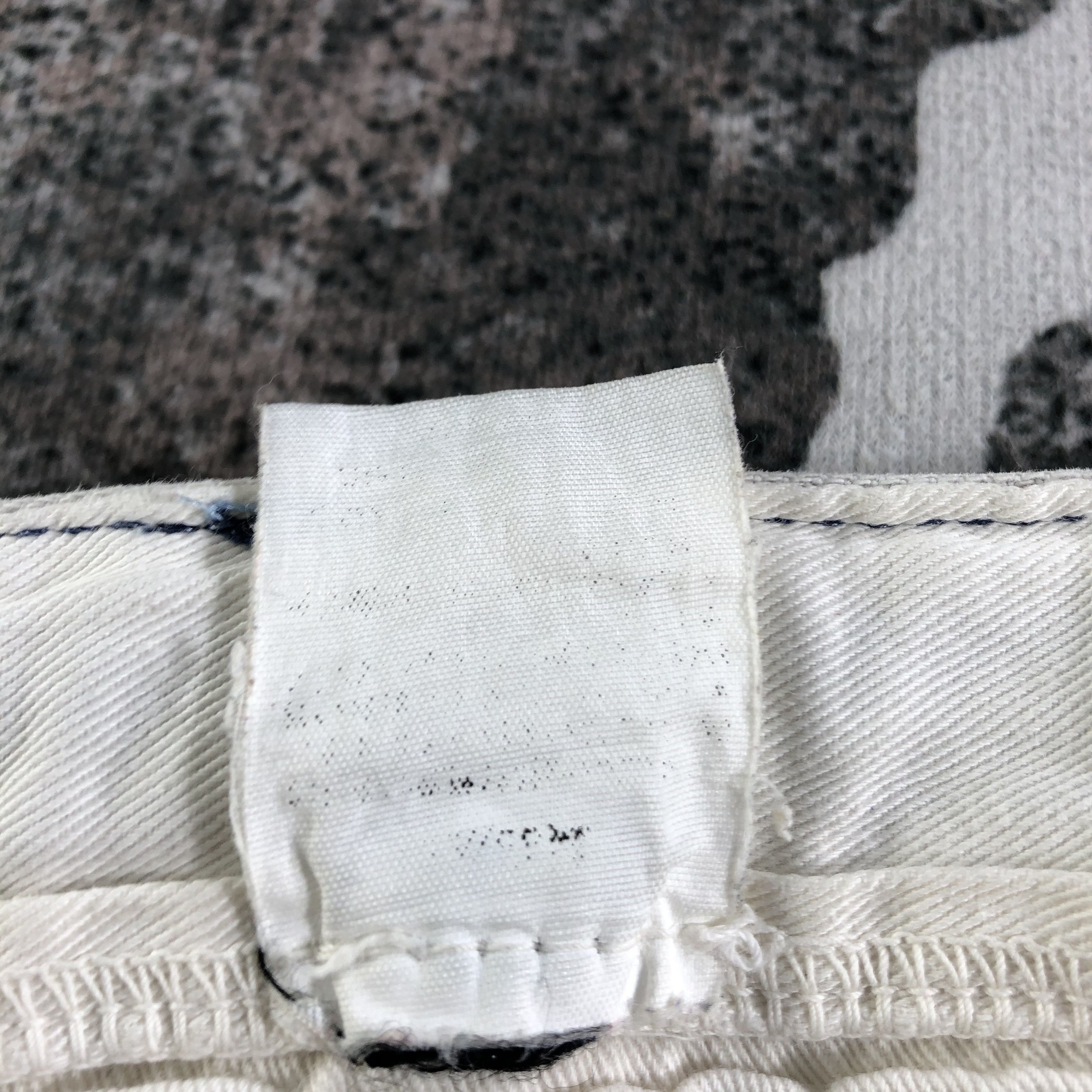 Japanese Brand Distress Japanese Brand Jeans Faded Gray Denim KJ2328 Size US 30 / EU 46 - 9 Thumbnail