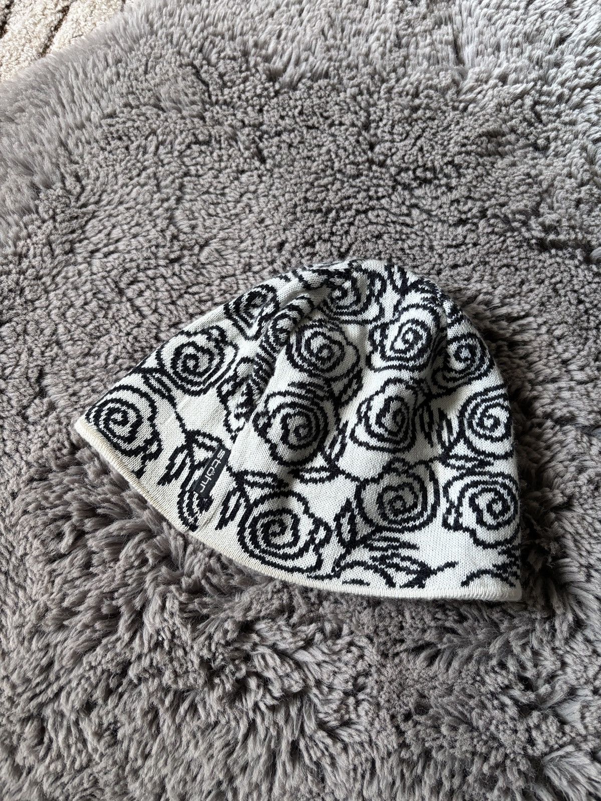 Japanese Brand × Vintage Vintage Y2K Japanese style Rose pattern beanie Hat Size ONE SIZE - 2 Thumbnail