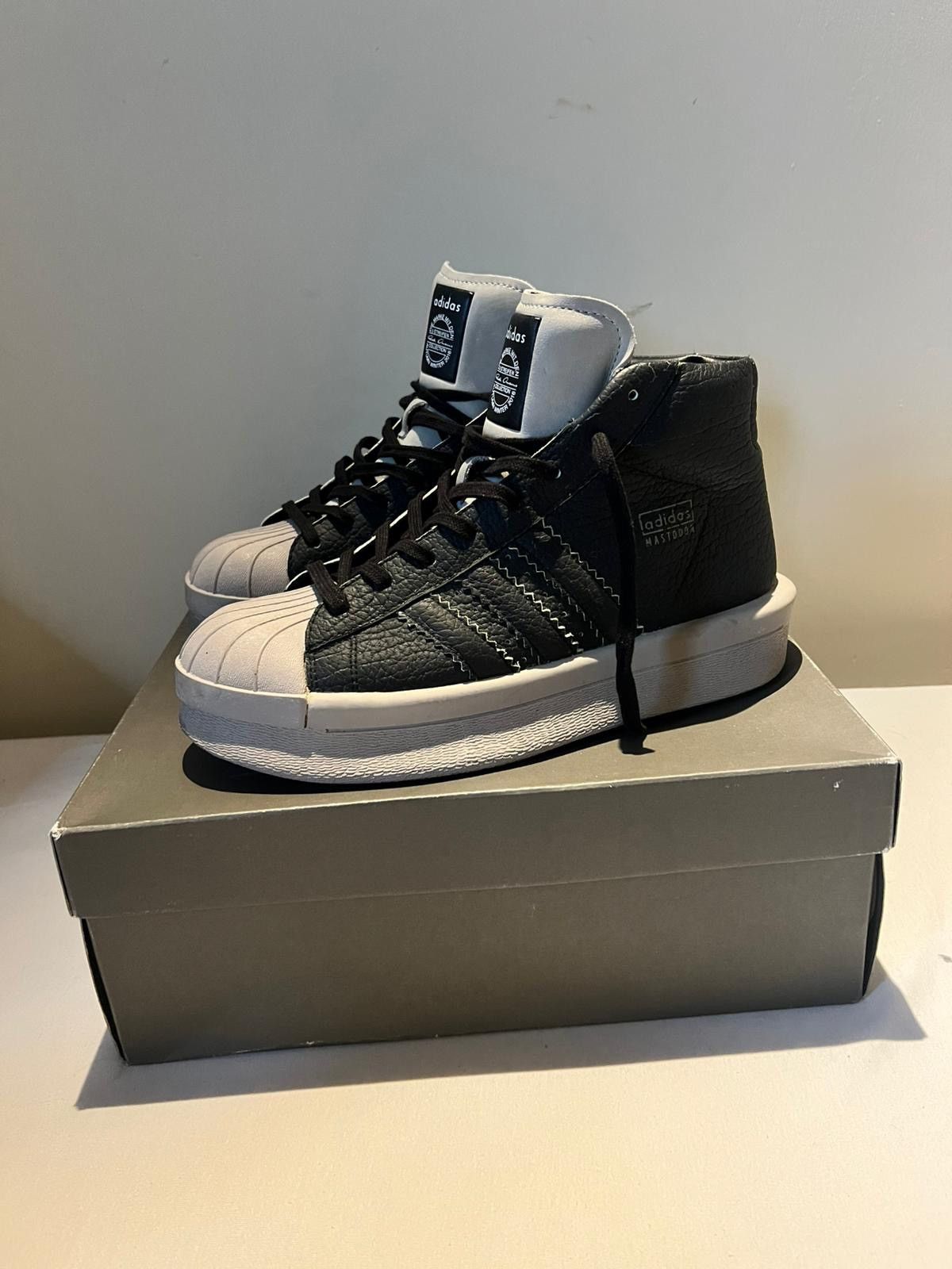 Adidas × Rick Owens Rick Owens Mastodon Pro Model Size US 9.5 / EU 42-43 - 2 Thumbnail