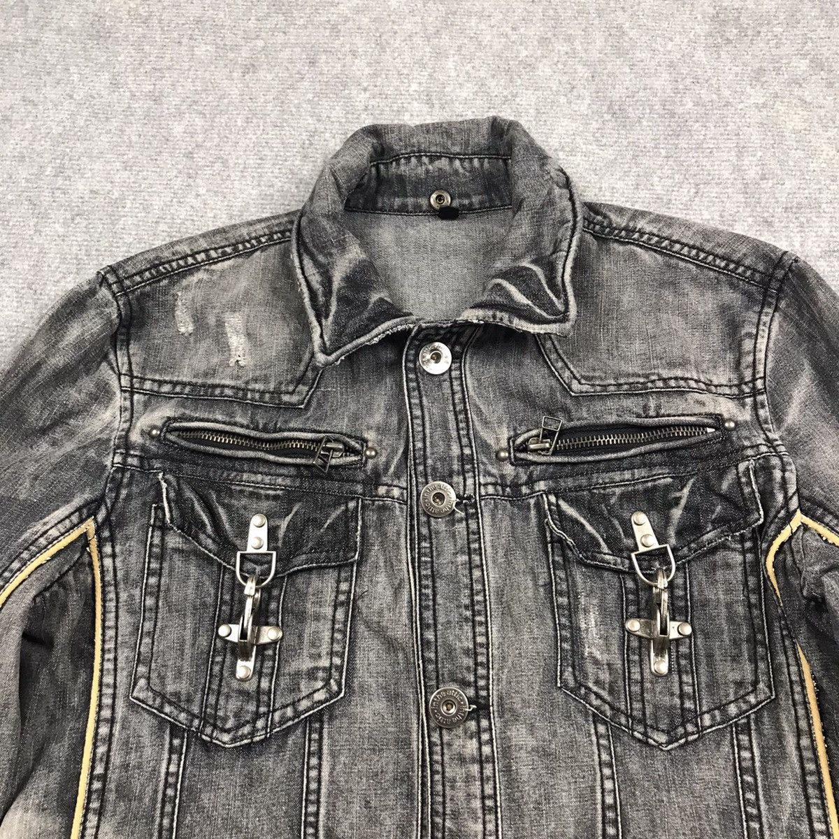 If Six Was Nine × In The Attic × Japanese Brand IN THE ATTIC PUNK BLACK FADED BUTTON JACKET Size US M / EU 48-50 / 2 - 2 Thumbnail