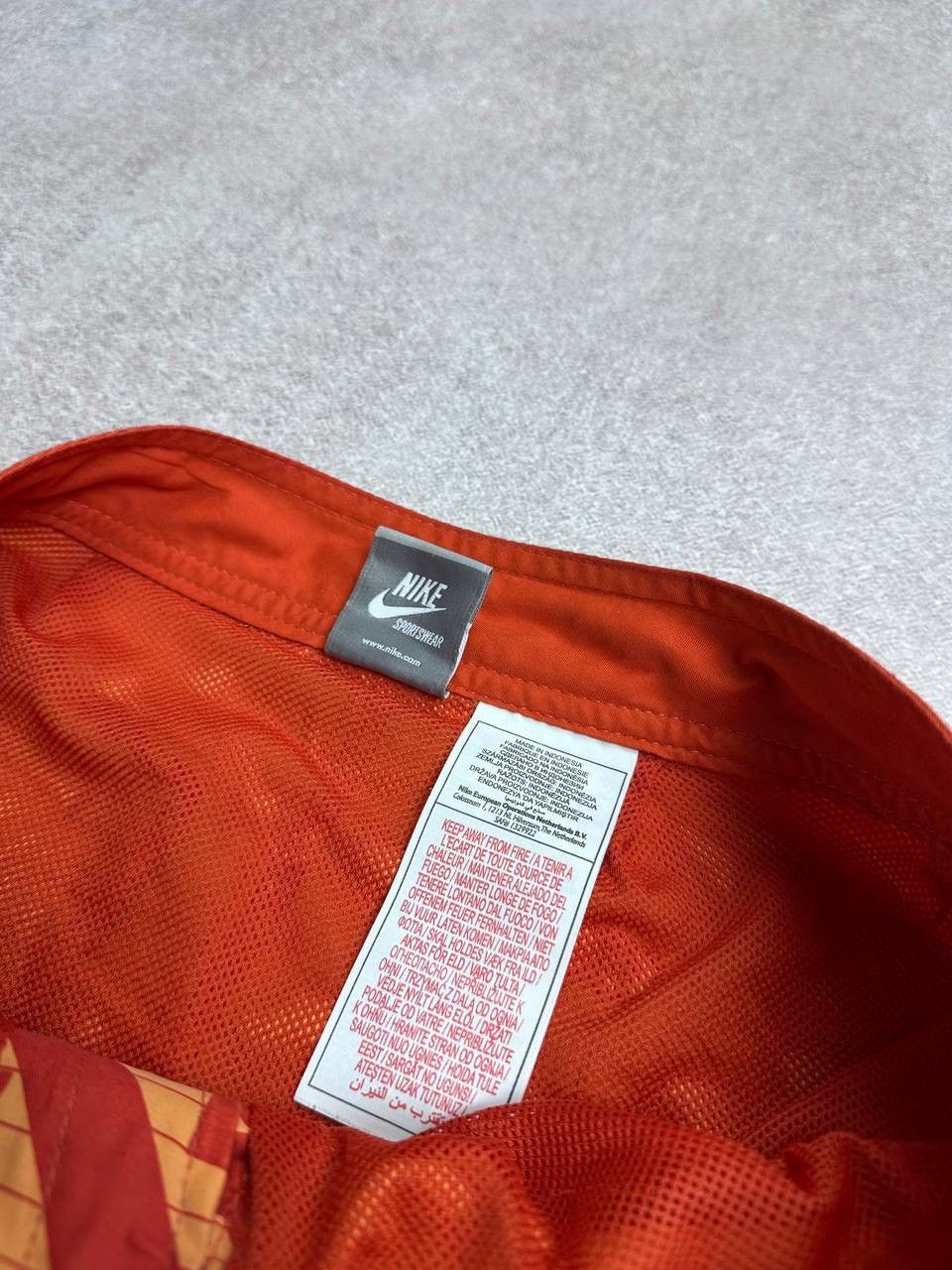 Nike Vintage Nike Swoosh Nylon Archival Swimming Shorts Rare Y2K Size US 32 / EU 48 - 5 Thumbnail