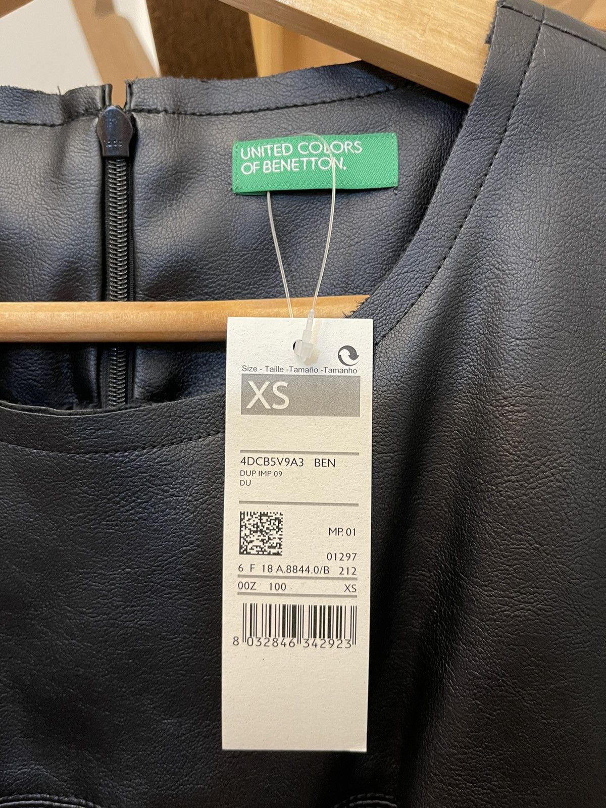 United Colors Of Benetton Black faux leather dress Size XS / US 0-2 / IT 36-38 - 4 Thumbnail