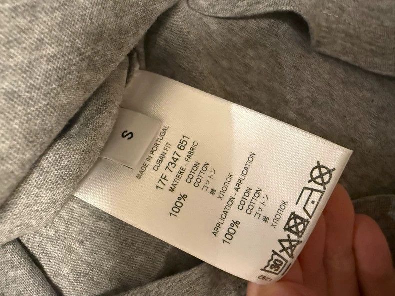 Givenchy Givenchy T-Shirt, 80% New, Size S Size US S / EU 44-46 / 1 - 3 Thumbnail