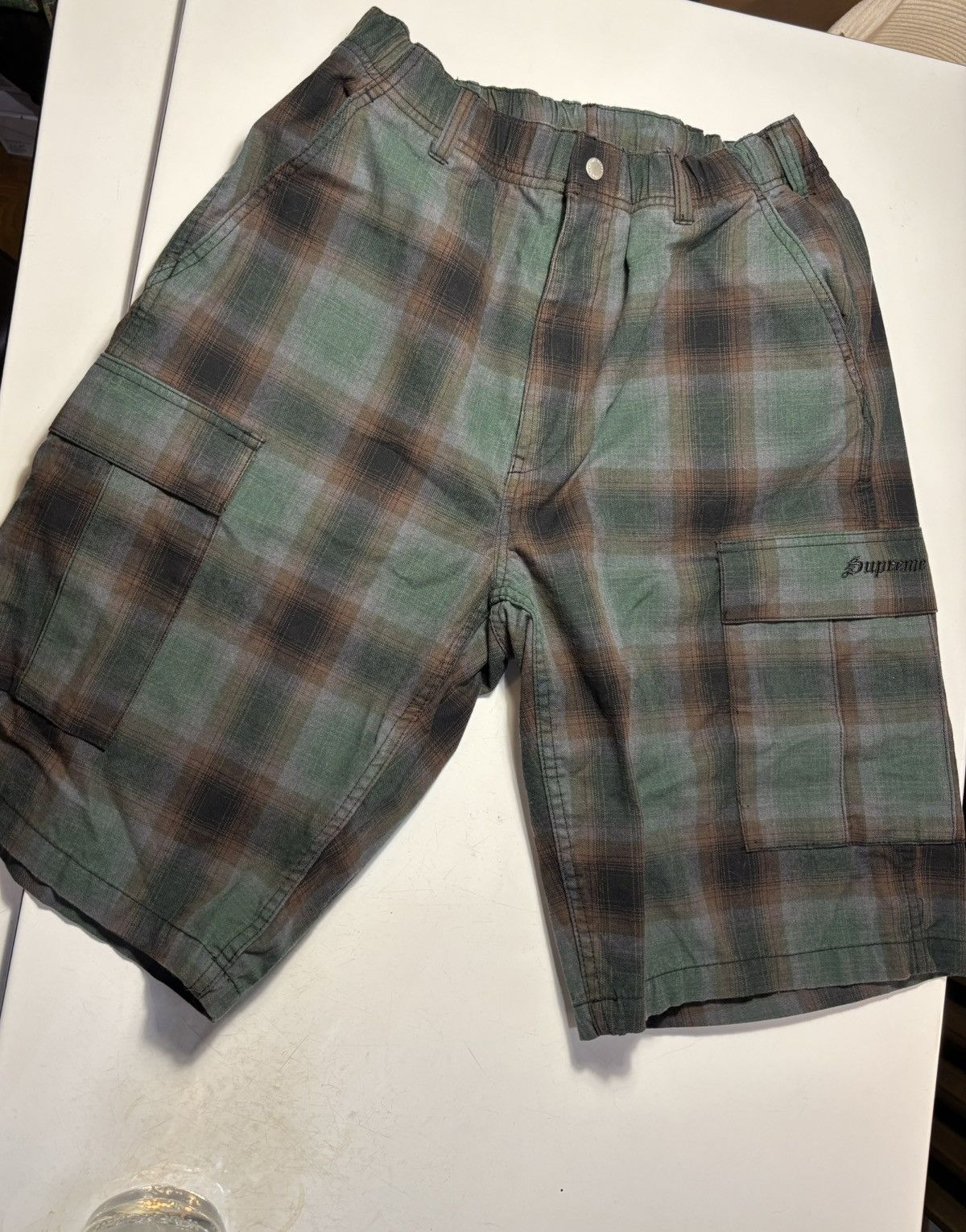 Supreme Shadow Plaid Cargo Short Medium Shorts