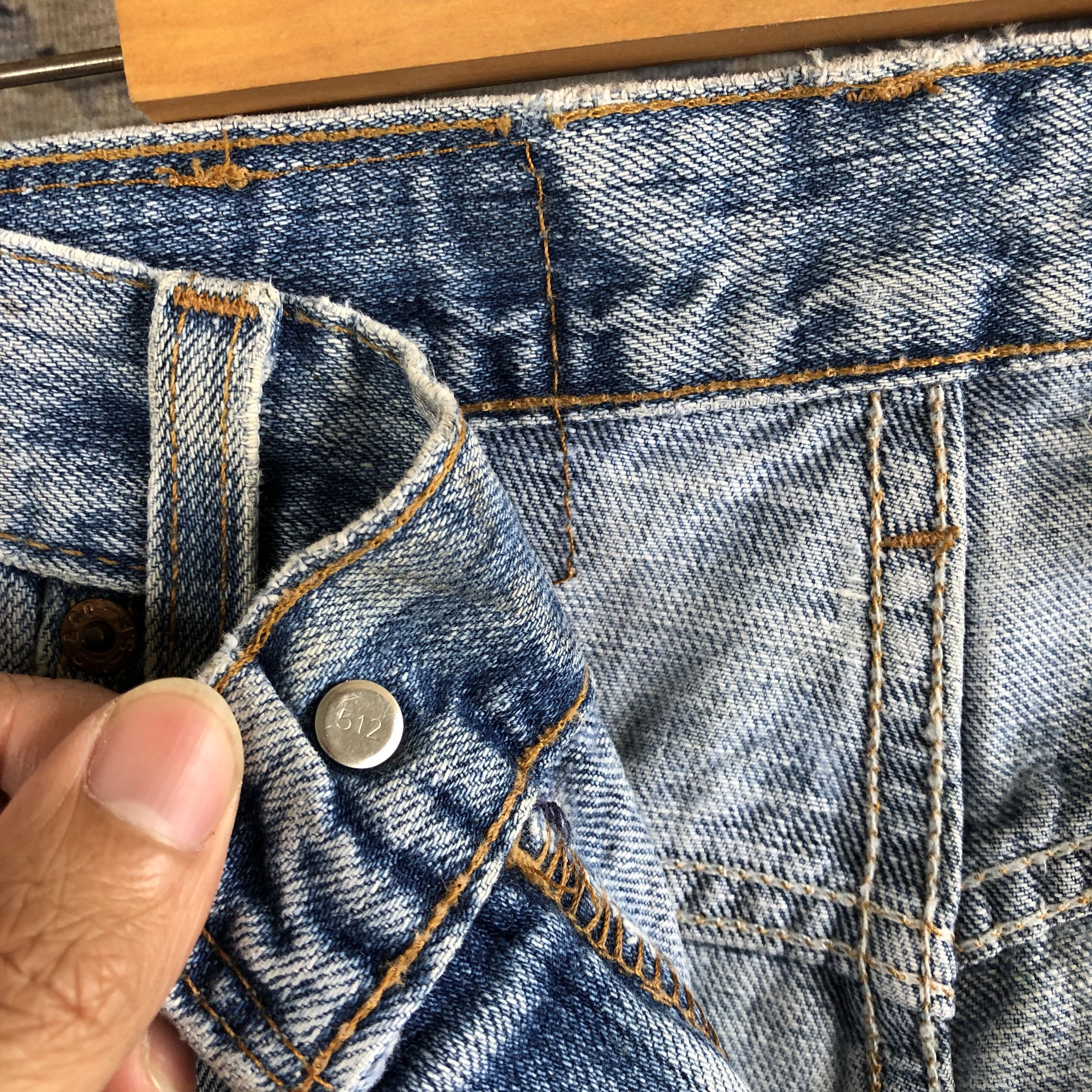 Levi's Vintage Levis 505 Distressed Sun Faded Jeans Levi's Denim Size 28" / US 6 / IT 42 - 7 Thumbnail