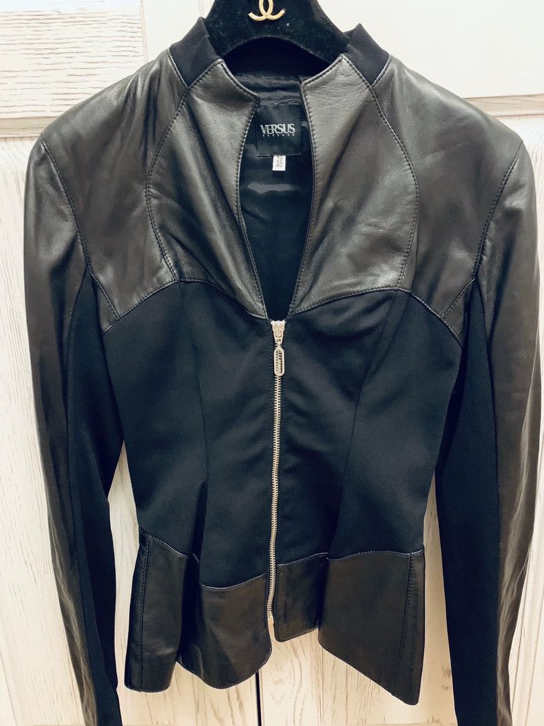 Versace Versace Sheepskin panelled jacket with a waist Size S / US 4 / IT 40 - 1 Thumbnail