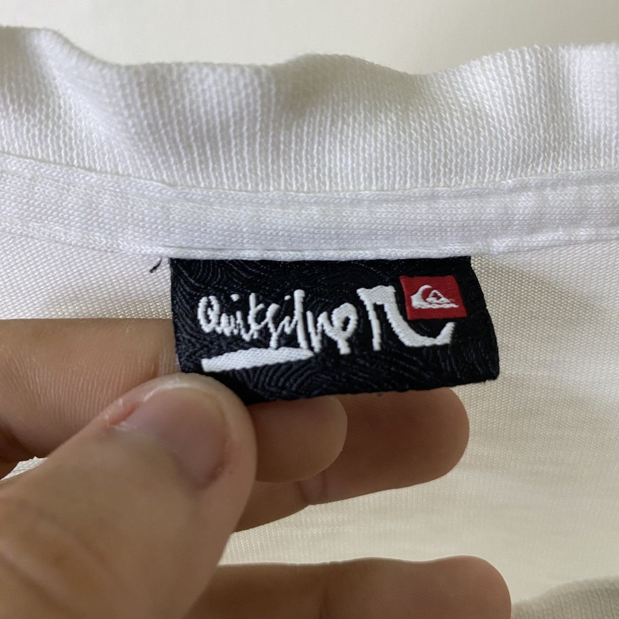 Quiksilver Vintage Y2K Quiksilver Honolulu Hawaii Surf Style T Shirt Size US L / EU 52-54 / 3 - 3 Thumbnail