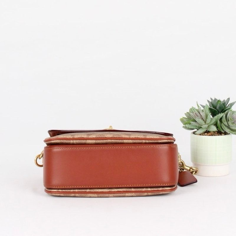 Coach Coach Cassie Crossbody Bag 19 In Signature Canvas Size ONE SIZE - 7 Thumbnail