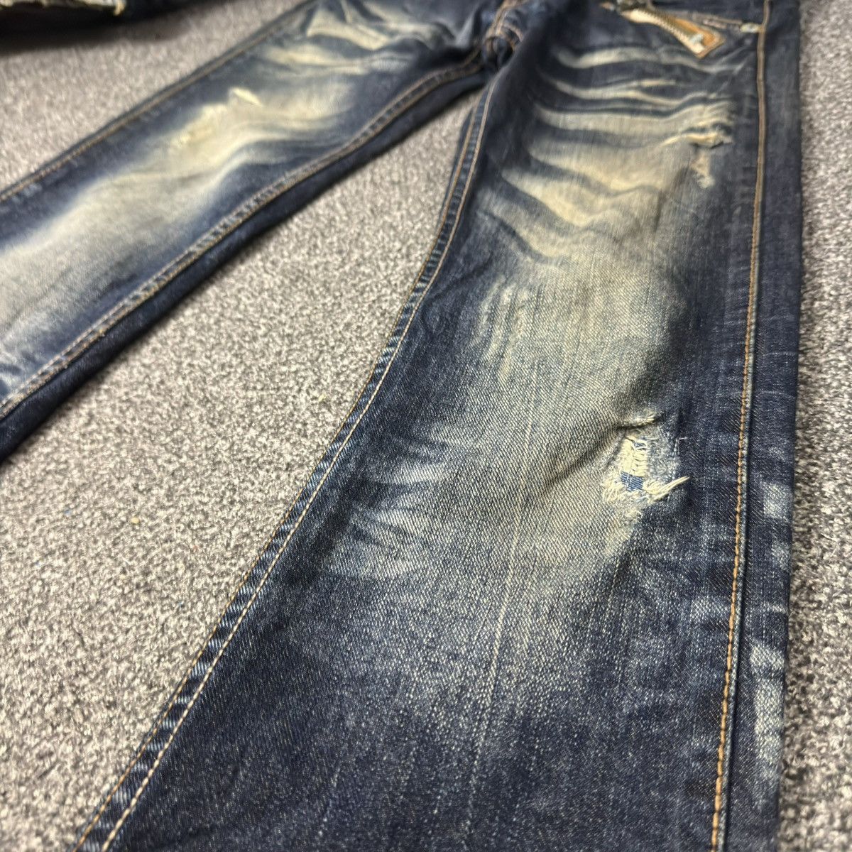 Le Grande Bleu (L.G.B.) Flared Whisker Pure Paradise Distressed Jeans Y2k Archive Size US 28 / EU 44 - 5 Thumbnail