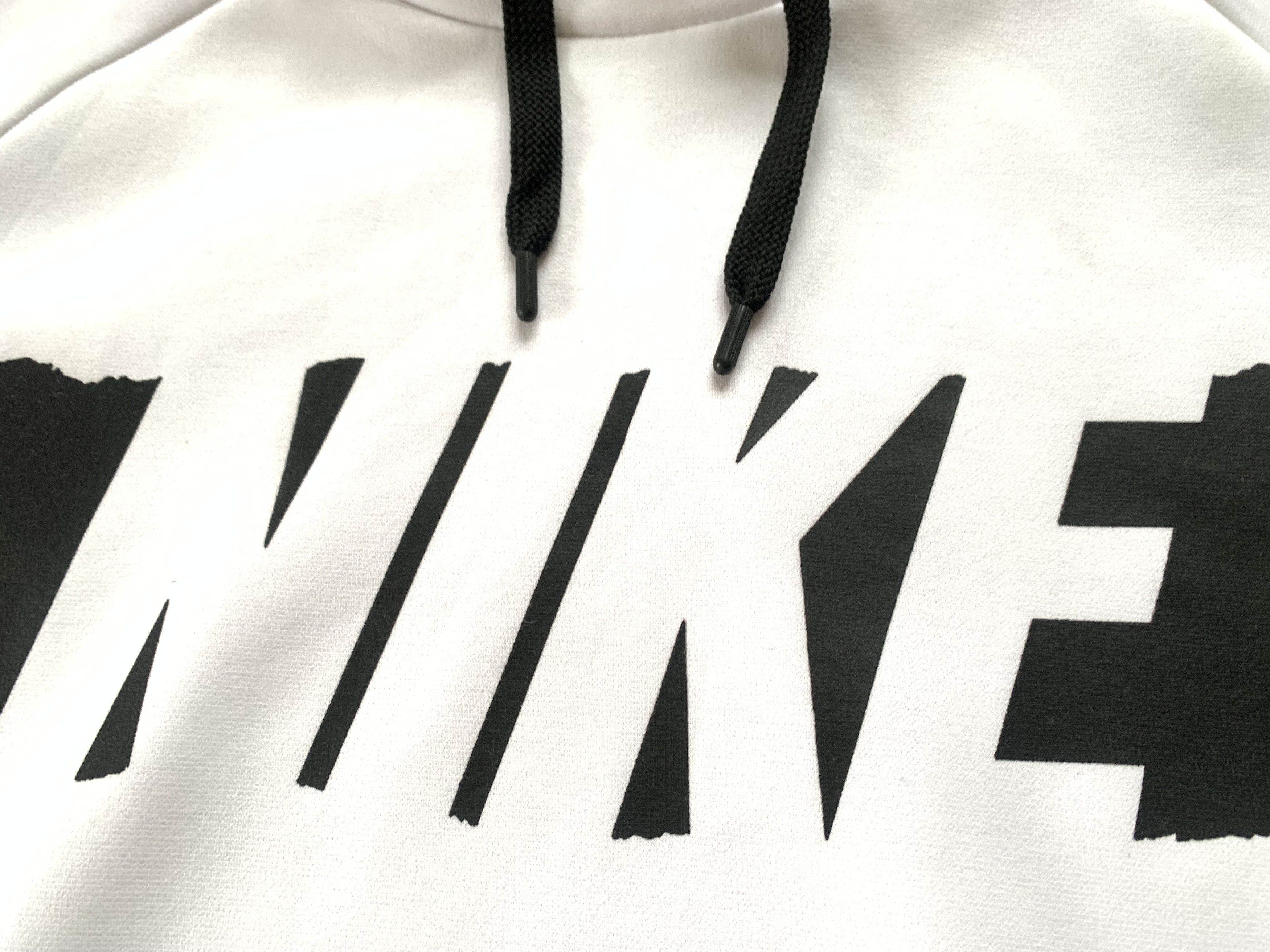 Nike Nike Dri-FIT White Big Logo Printed Hoodie Size US L / EU 52-54 / 3 - 5 Thumbnail