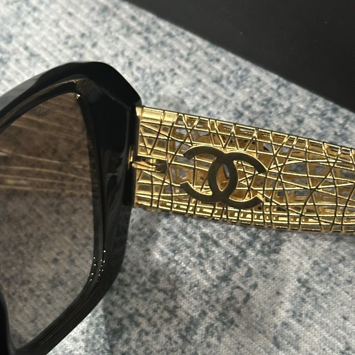 Chanel CHANEL 0CH5532 C622S9 SUNGLASSES Size ONE SIZE - 6 Thumbnail