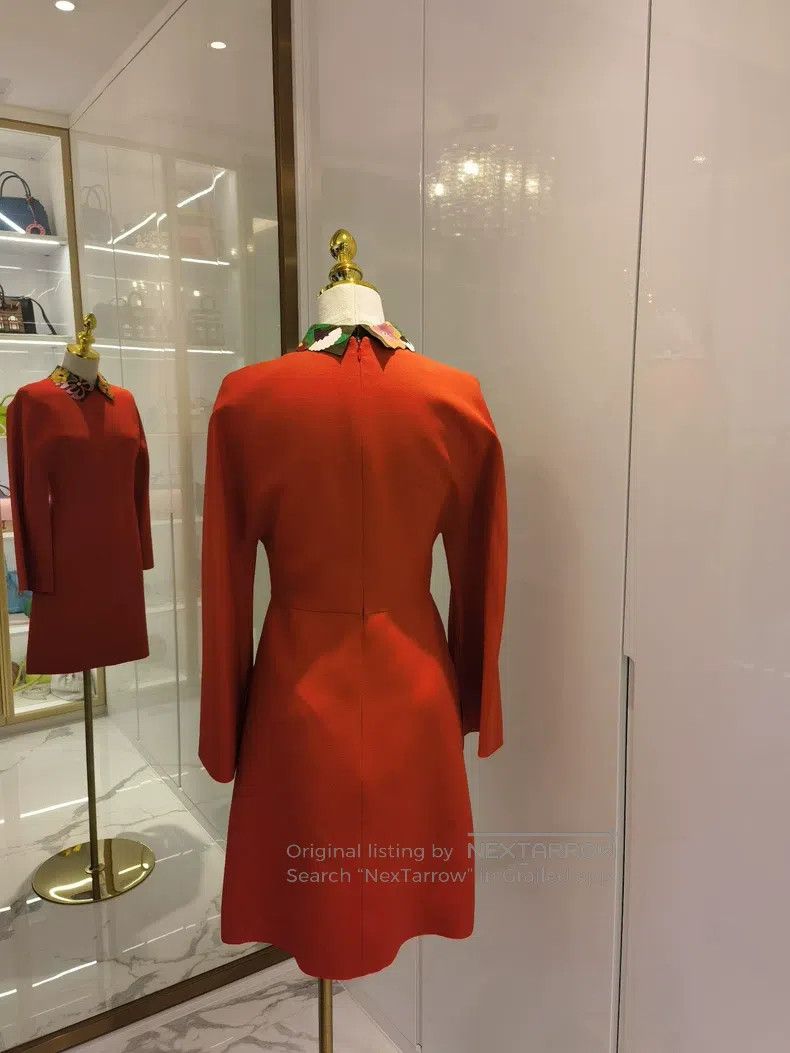 Valentino Valentino dress Size M / US 6-8 / IT 42-44 - 4 Thumbnail