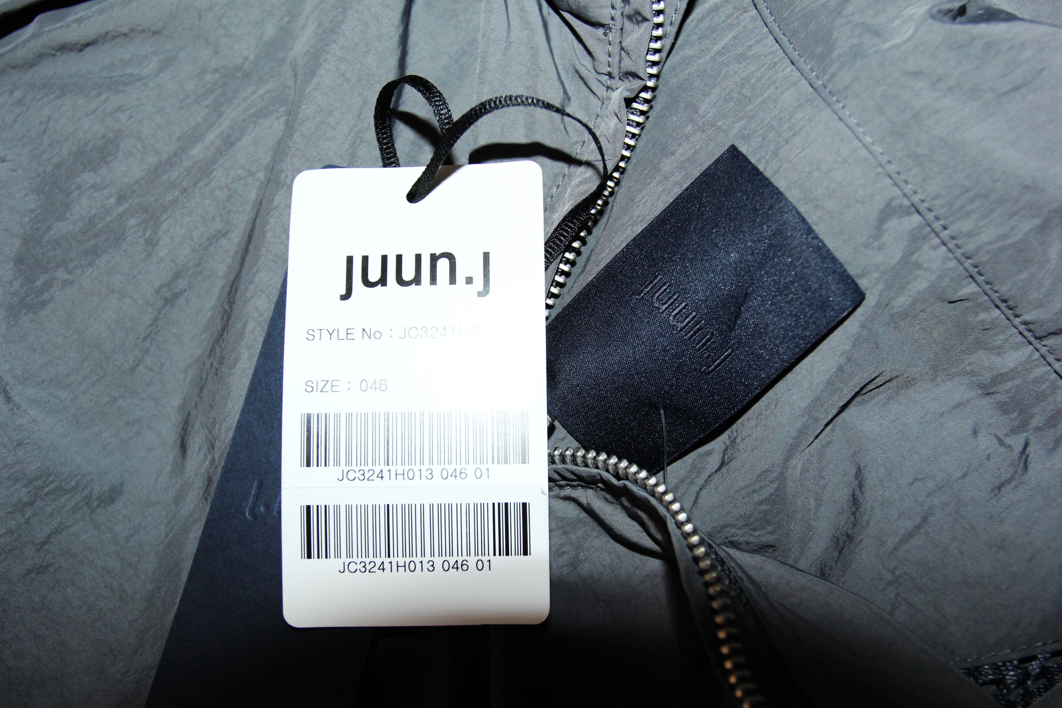 BNWT SS23 SHORT SLEEVE FABRIC ANORAK 46