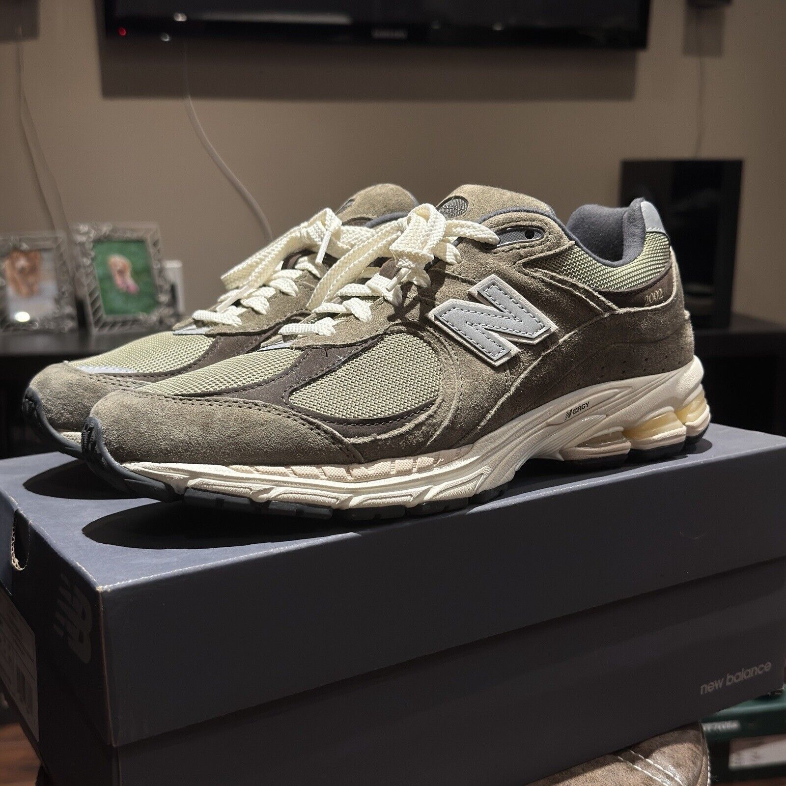 New Balance Men 10.0US Sneakers/M2002Rhn New Balance Shoes Size US 10 / EU 43 - 3 Thumbnail