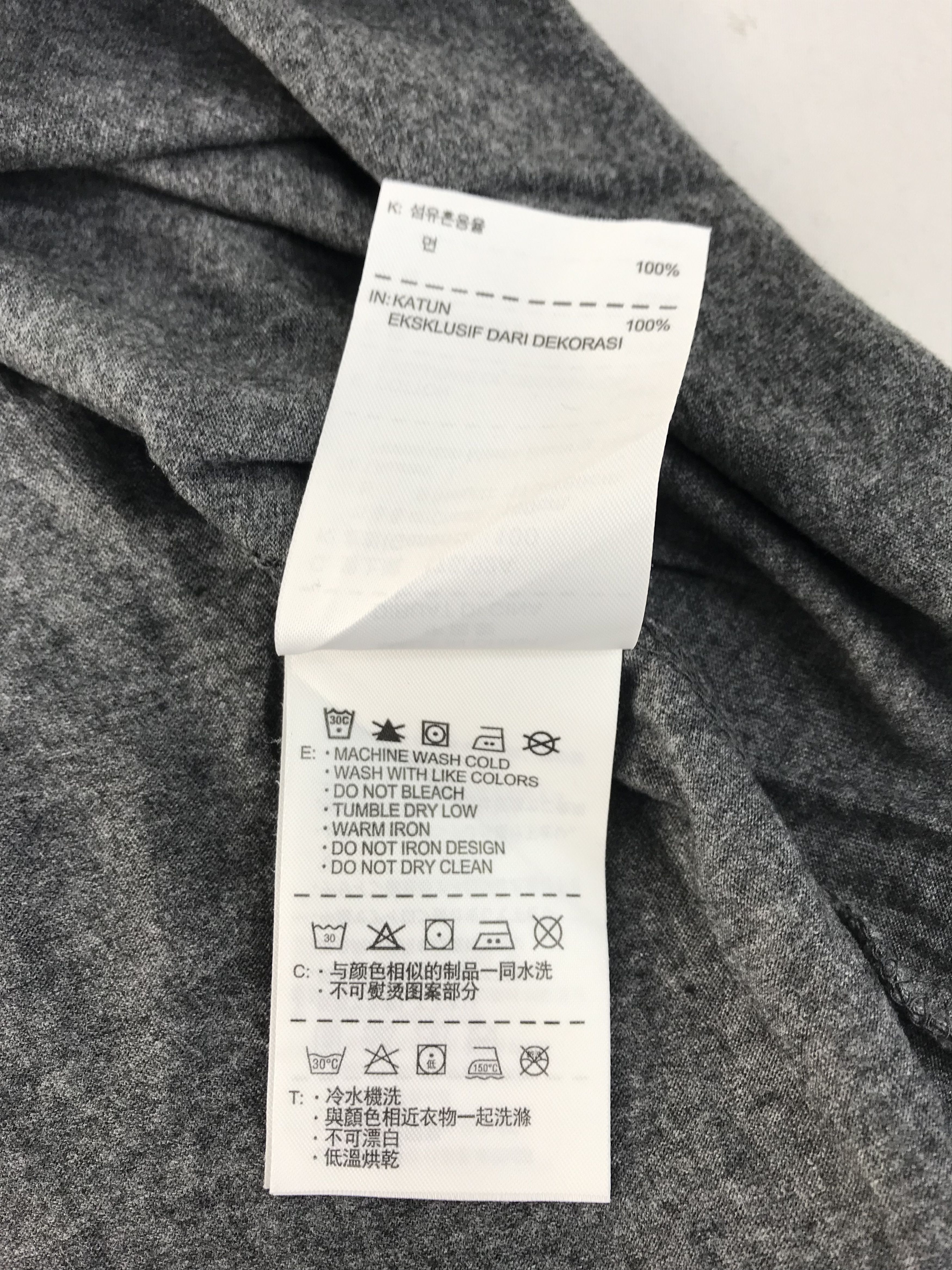 Nike Vintage Style Nike Swoosh Big Logo Printed Grey Tee T-shirt Size US S / EU 44-46 / 1 - 6 Thumbnail