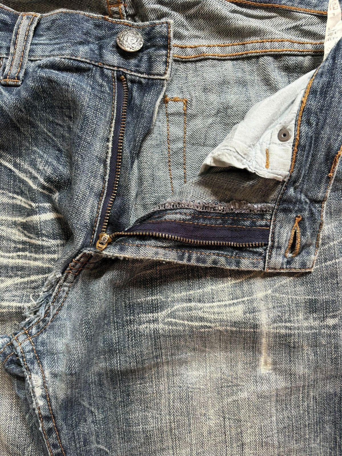 Japanese Brand Vintage Japanese Brand Crack Wash Distressed Flare Jeans Size US 32 / EU 48 - 11 Thumbnail