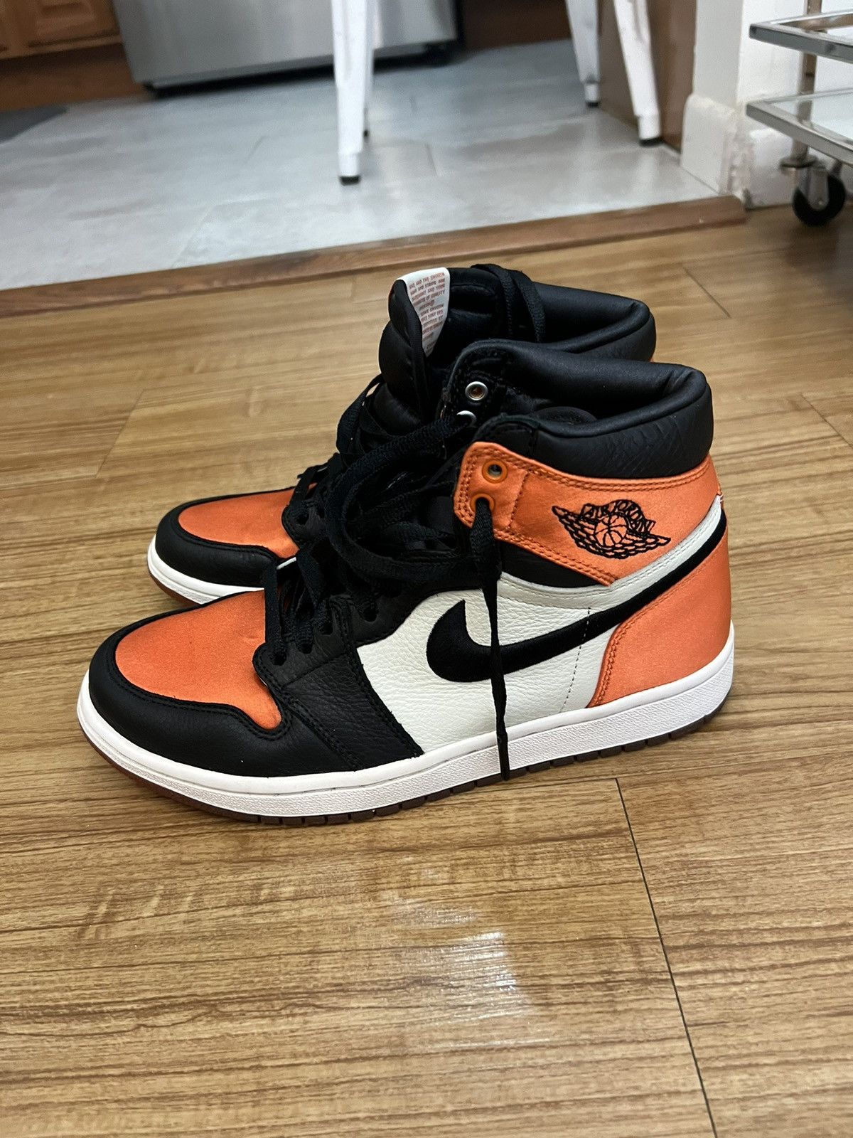 Jordan Brand Satin Shattered backboard Jordan 1 Size US 8.5 / IT 38.5 - 3 Thumbnail
