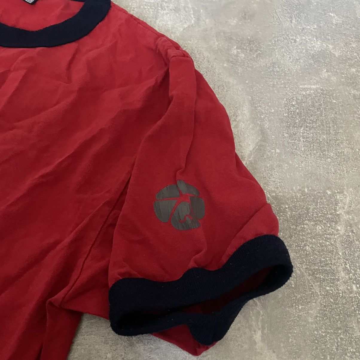 Diesel 90s Diesel dragon tee Shirt boxy baggy japan Crew ninja Y2K Size US L / EU 52-54 / 3 - 7 Thumbnail